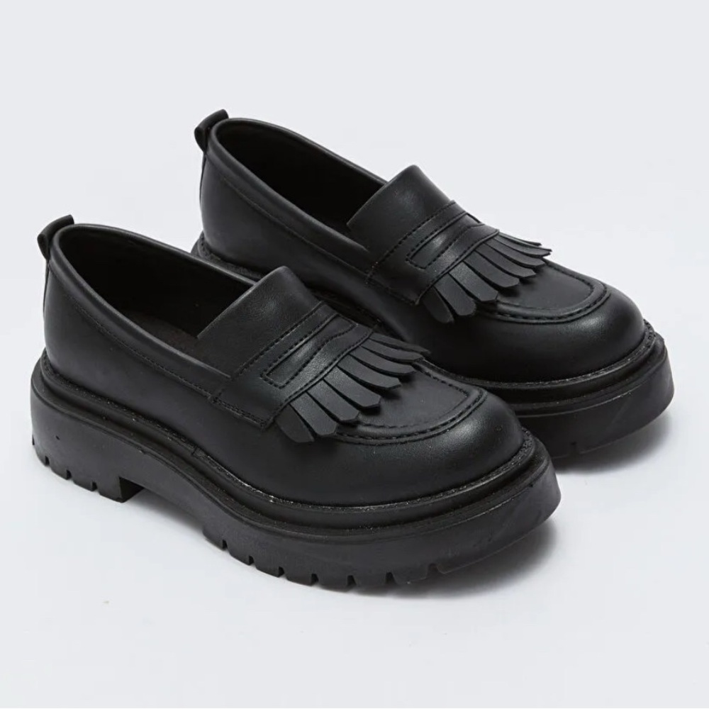 Elegant Black Women Dress Shoes with Fringe